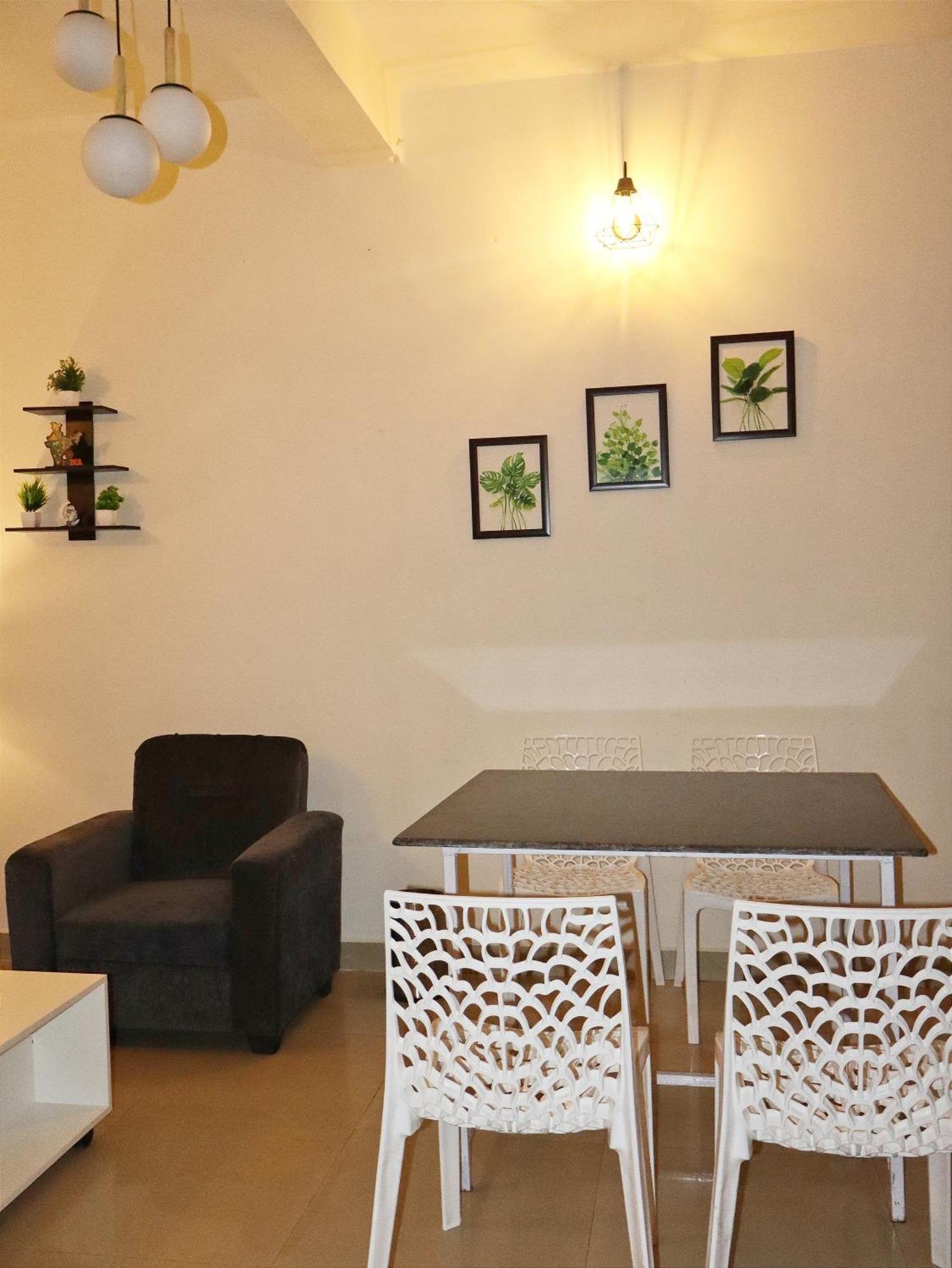Nomad'S Nest Backpackers Hostel Guwahati Bagian luar foto