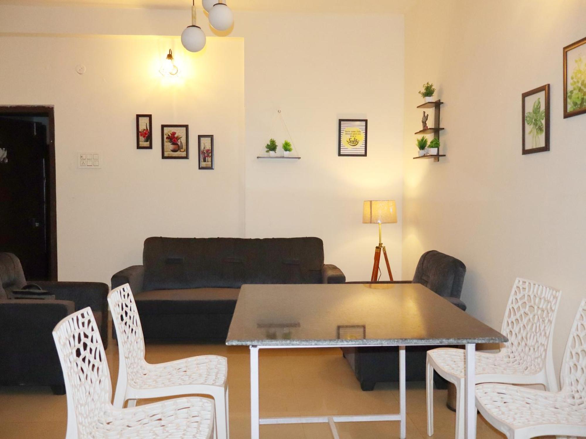 Nomad'S Nest Backpackers Hostel Guwahati Bagian luar foto
